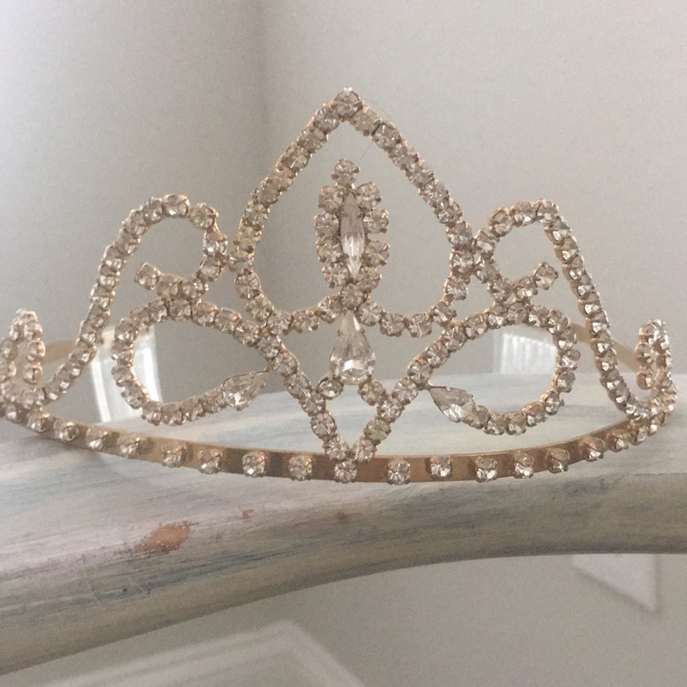 Tiara/Crown - Picture 8 of 10